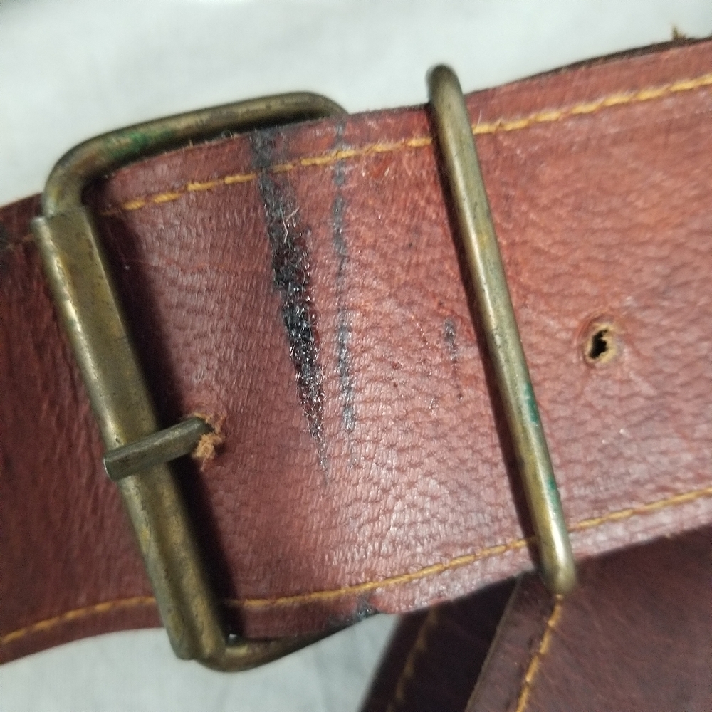 100% Genuine Leather Messenger style briefcase Coated Waxed Leather - Picture 17 of 17